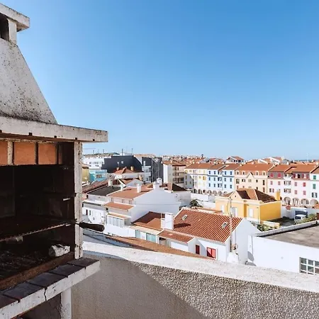 Miramar - Piscina E Bbq 아파트 *