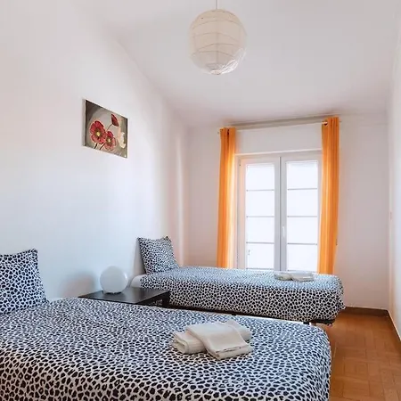 Miramar - Piscina E Bbq 아파트 산타 크루즈